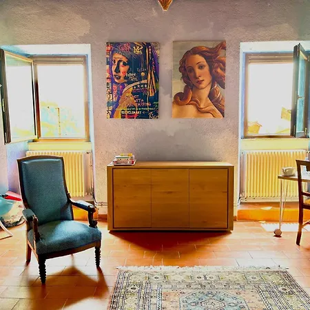 La Casa Del Voltone 아파트 *